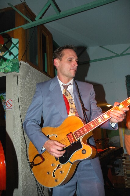 min 2005 10 16 guinguettemp 180